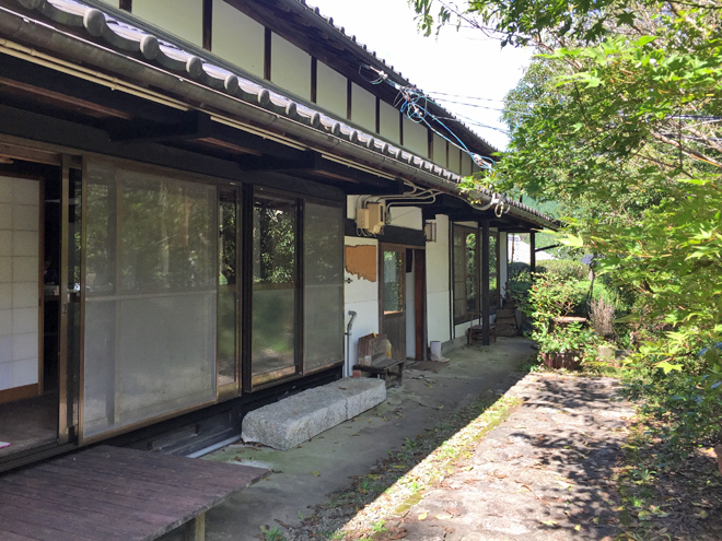 松阪市嬉野上小川町字中川原　一戸建て物件