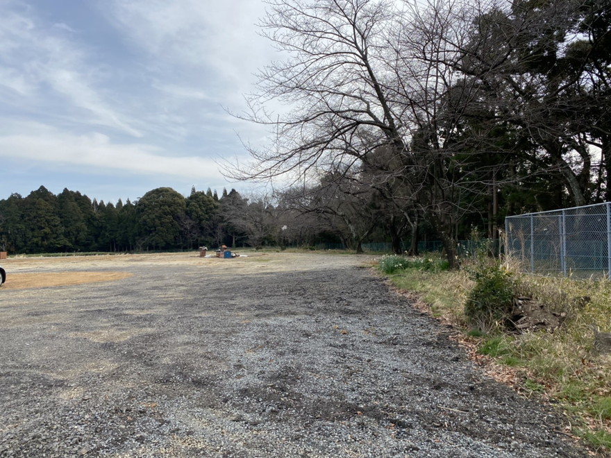 亀山市布気町　事業用物件